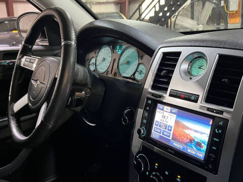 2009 Chrysler 300 SRT-8