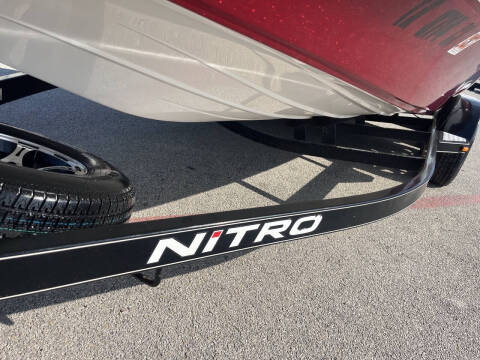 2015 Nitro Z-8