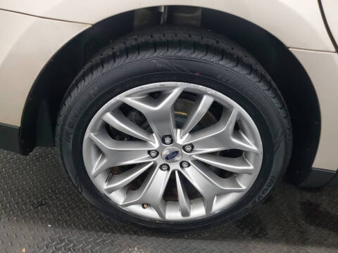 2017 Ford Taurus Limited