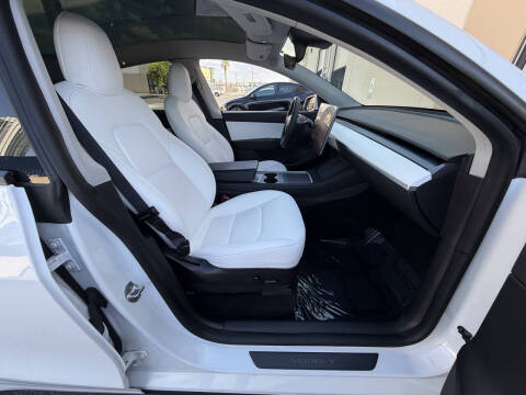 2022 Tesla Model Y Long Range
