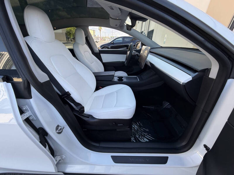 2022 Tesla Model Y Long Range