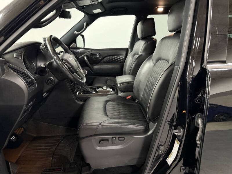 2023 Infiniti QX80 Sensory