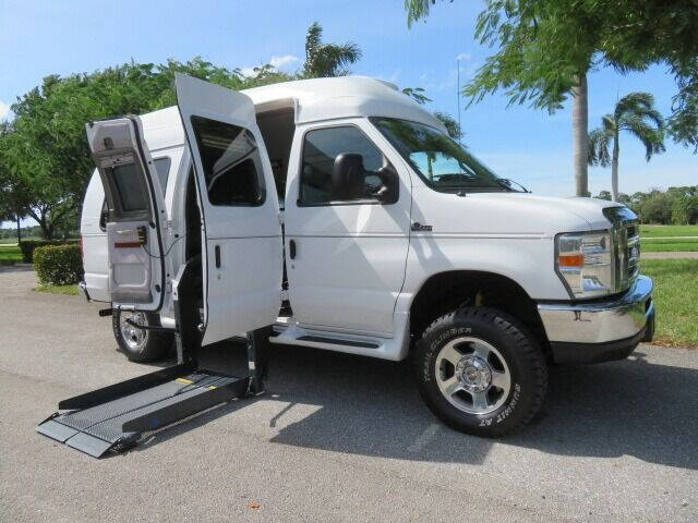 2010 Ford E-Series E-350 SD