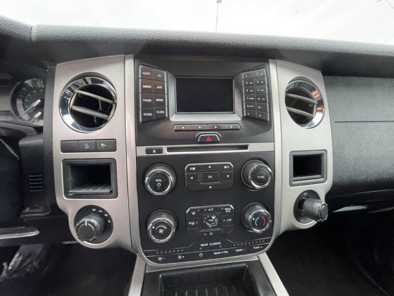 2017 Ford Expedition EL XLT