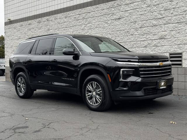 2024 Chevrolet Traverse LT