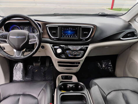 2019 Chrysler Pacifica Touring L