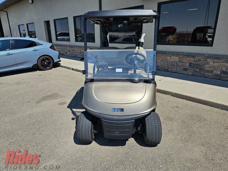 2020 E-Z-GO RXV ELiTE