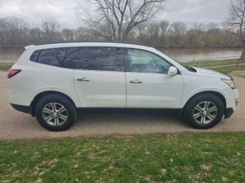 Used 2017 Chevrolet Traverse 1LT with VIN 1GNKVGKD4HJ274110 for sale in Terre Haute, IN