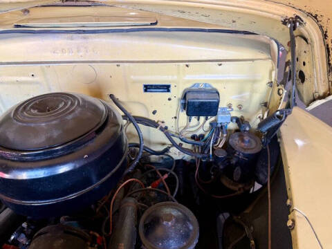 1948 Ford Super Deluxe