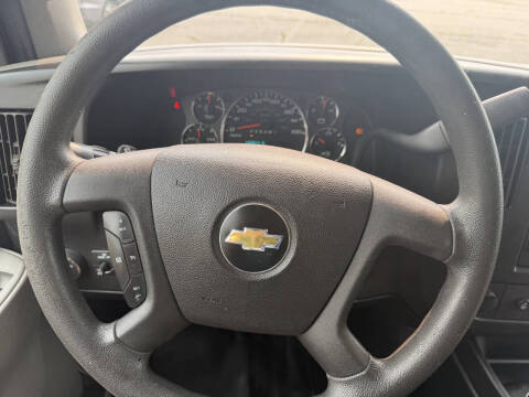 2017 Chevrolet Express 2500