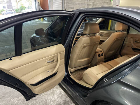 2010 BMW 3 Series 328i