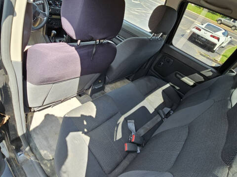 2004 Nissan Frontier XE-V6