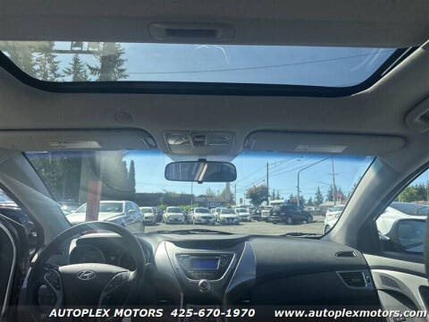 2013 Hyundai Elantra Coupe SE