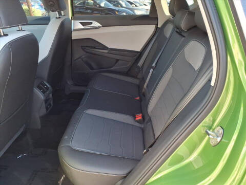 2025 Volkswagen Taos SE