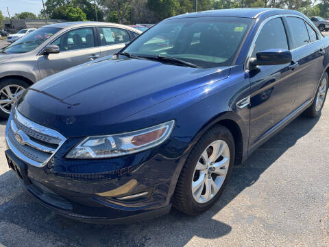 2011 Ford Taurus for sale at Affordable Autos in Wichita KS