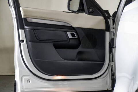 2021 Land Rover Discovery P300 S R-Dynamic