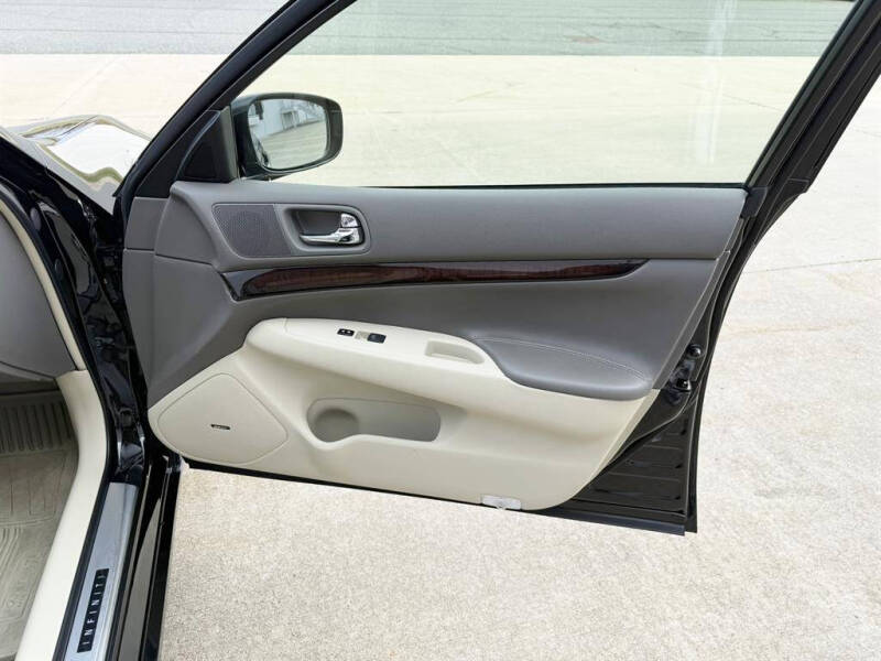 2012 Infiniti G37 Sedan x Limited Edition