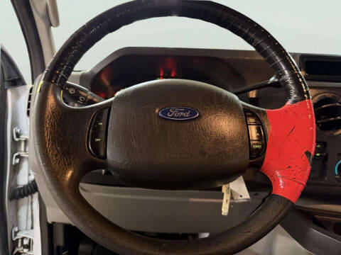 2010 Ford E-Series E-350 SD