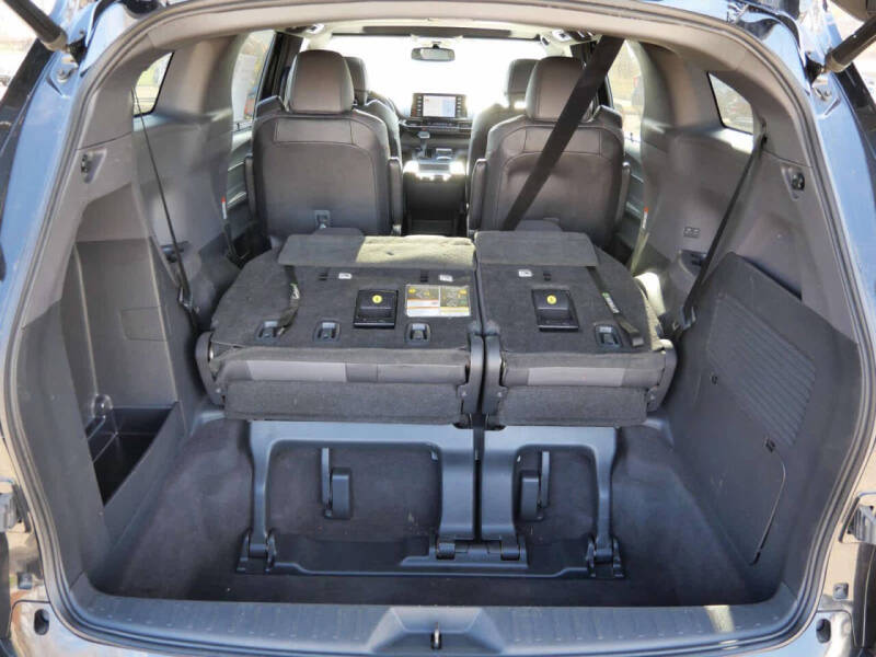 2021 Toyota Sienna XSE 7-Passenger