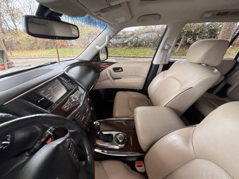 2017 Nissan Armada Platinum