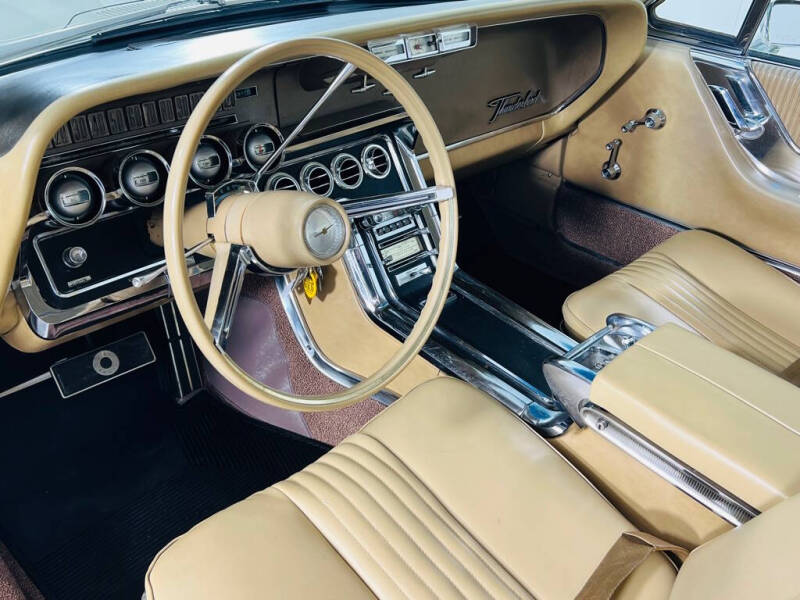 1965 Ford Thunderbird