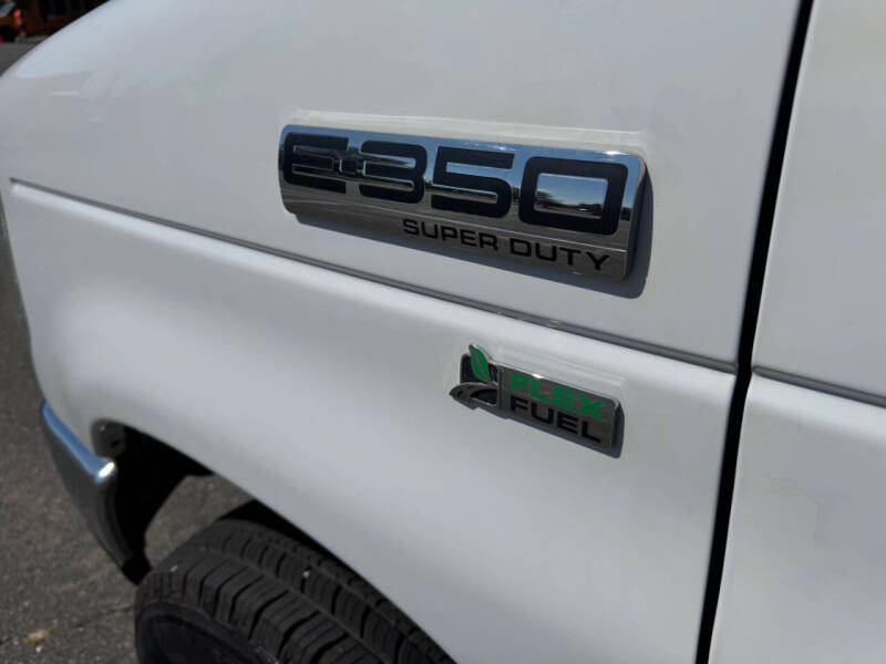 2014 Ford E-Series Cutaway Base - Photo 16
