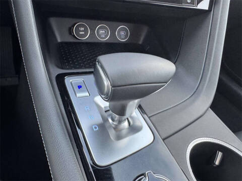 2026 Genesis G70 2.5T Standard