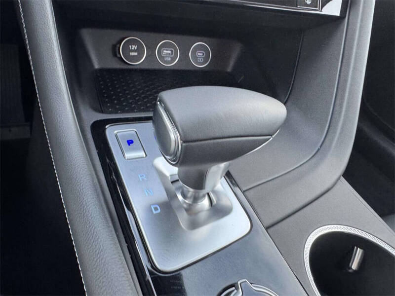 2026 Genesis G70 2.5T Standard