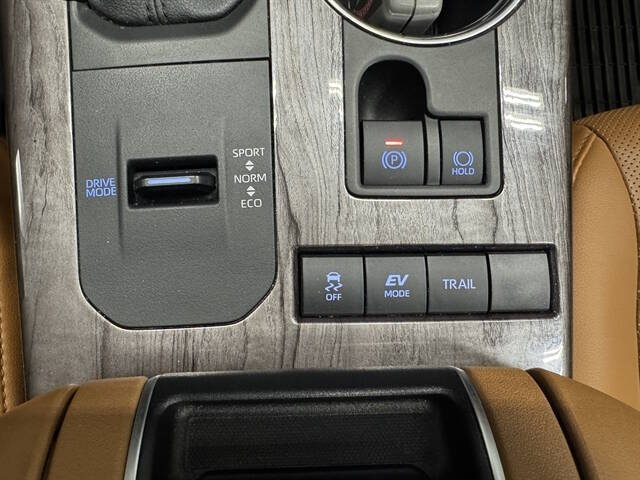 2021 Toyota Highlander Hybrid Platinum