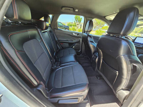 2023 Ford Escape Hybrid ST-Line Select