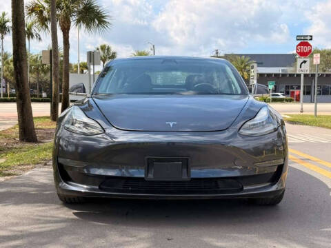 2019 Tesla Model 3 Standard Range