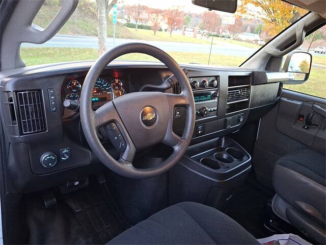 2024 Chevrolet Express 2500