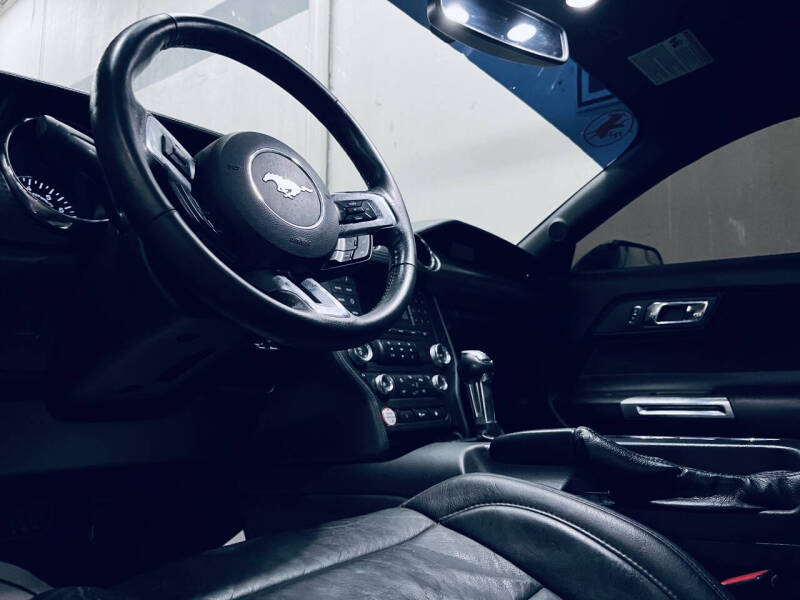 2017 Ford Mustang EcoBoost Premium