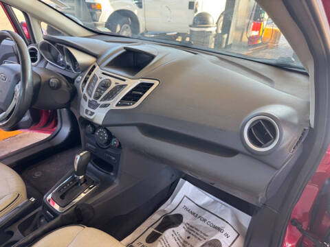 2012 Ford Fiesta SEL