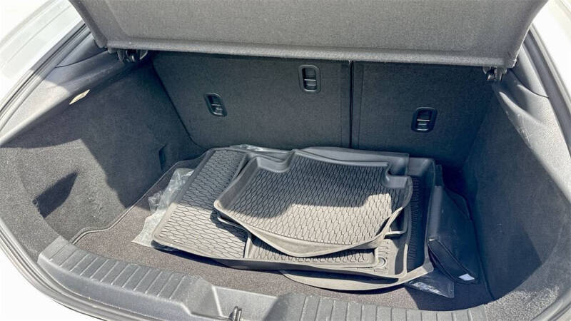 2024 Mazda Mazda3 Hatchback 2.5 S Preferred