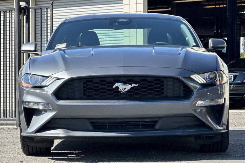 2021 Ford Mustang EcoBoost