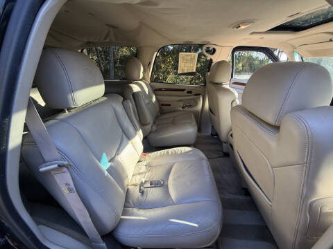 2004 Cadillac Escalade
