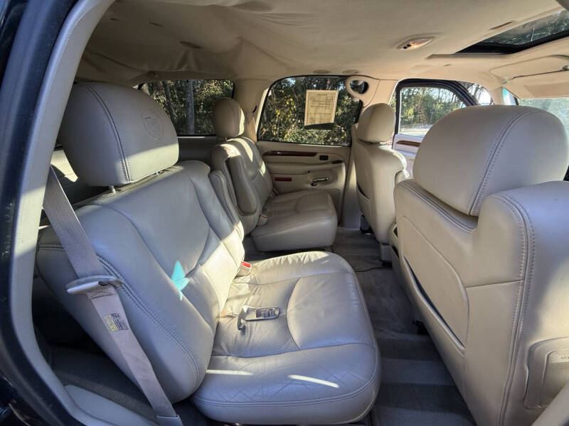 2004 Cadillac Escalade
