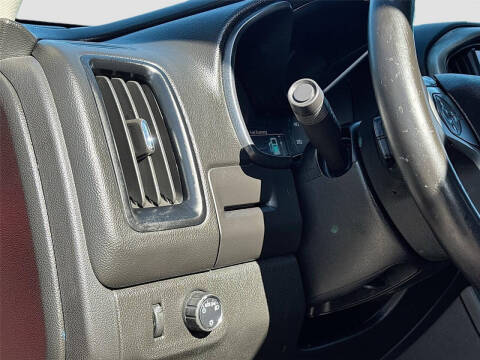 2017 Chevrolet Colorado LT