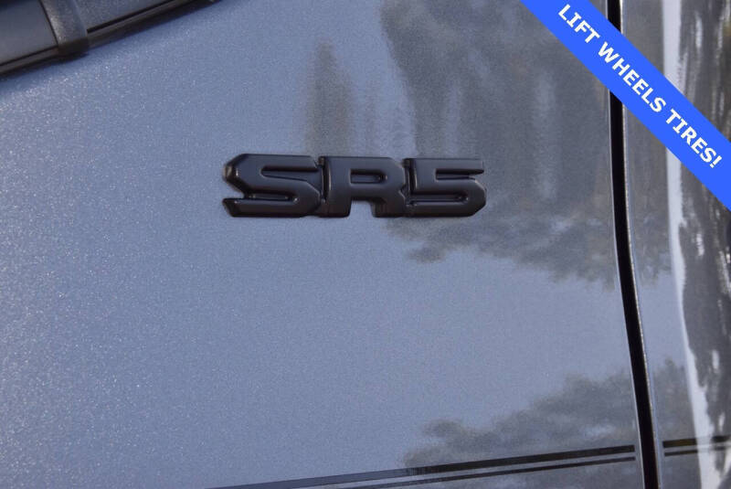 2025 Toyota Tundra SR5