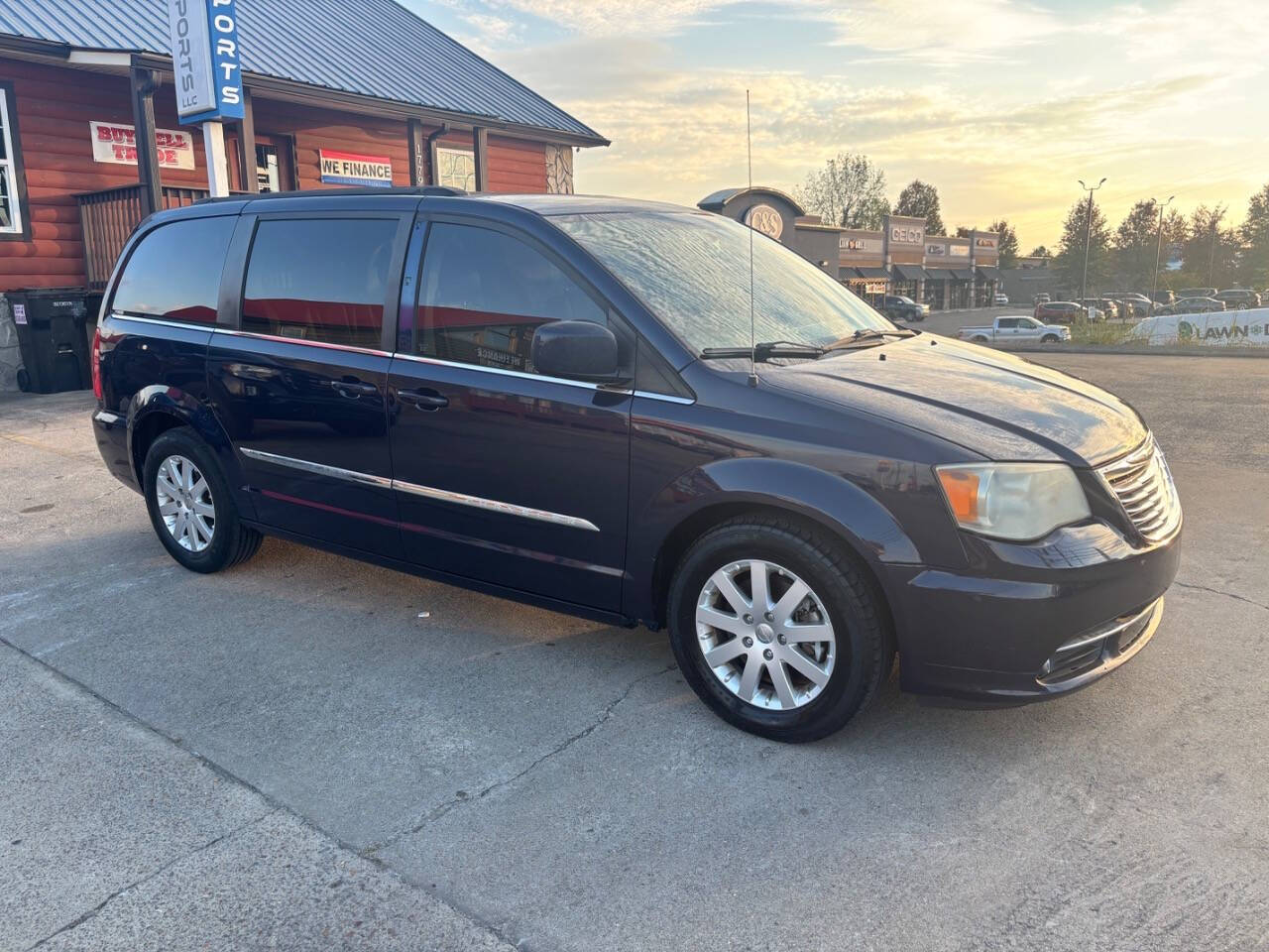 2013 Chrysler Town and Country for sale at 5 Star Motorsports LLC in Clarksville, TN