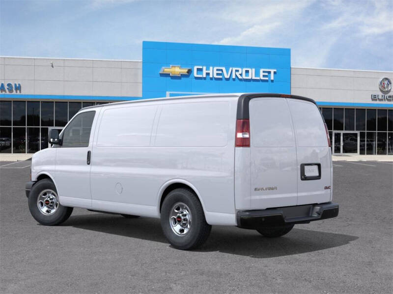 2025 GMC Savana 2500