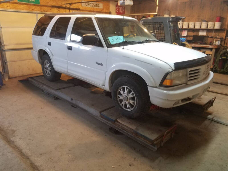 1999 Oldsmobile Bravada for sale at B&M Auto Sales and Service LLP in Marion SD