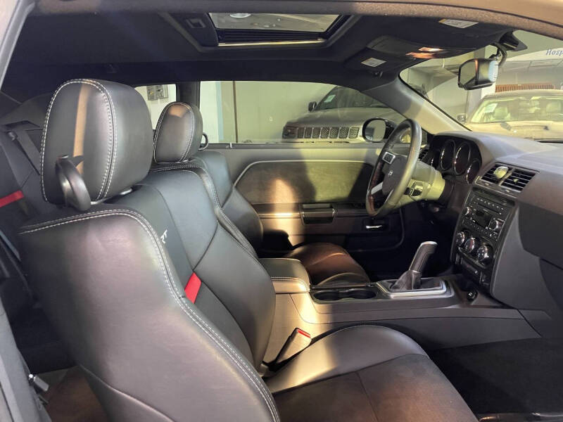 2009 Dodge Challenger SRT8