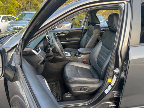 2021 Toyota RAV4 Hybrid XLE Premium