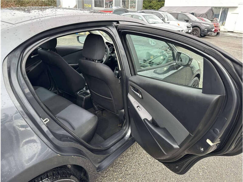 2017 Toyota Yaris iA