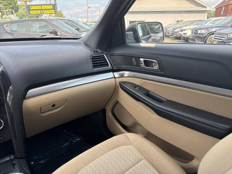 2016 Ford Explorer