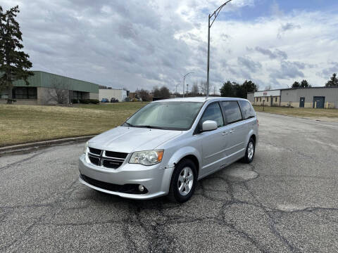 2012 Dodge Grand Caravan for sale at JE Autoworks LLC in Willoughby OH