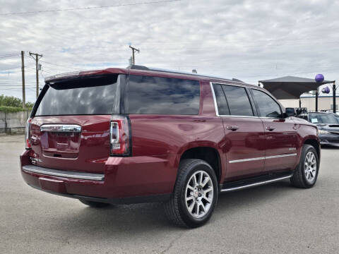 2017 GMC Yukon XL Denali