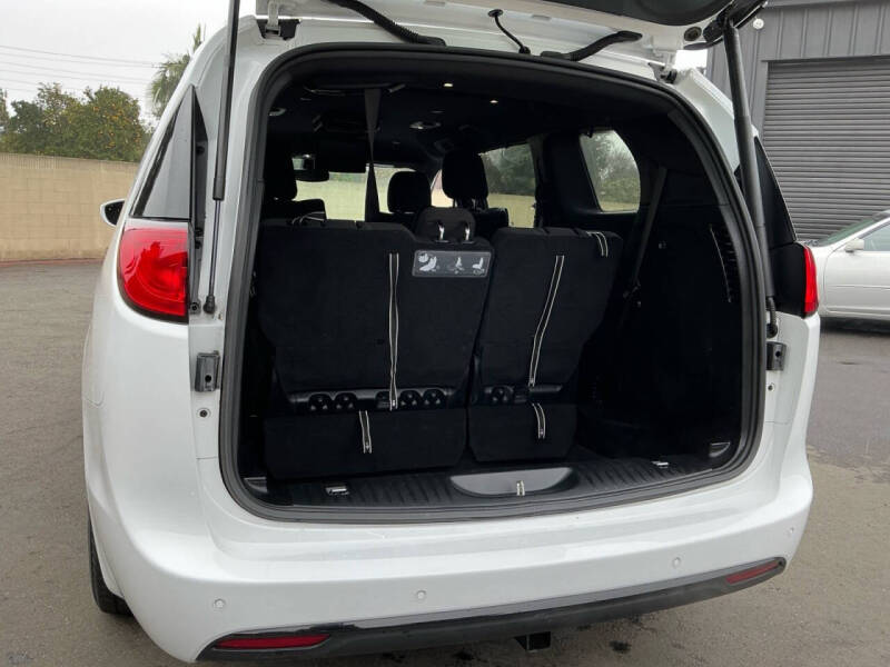 2020 Chrysler Pacifica Hybrid Touring